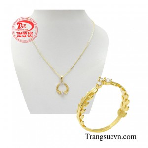 Tìm kiếm sự thanh lịch, nhẹ nhàng nhưng không kém phần trang trọng.