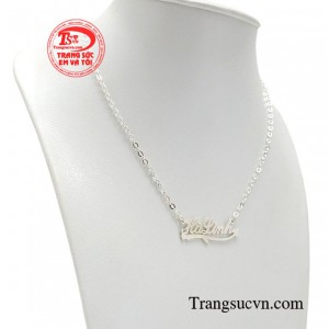Không chỉ là món trang sức đơn thuần, chiếc dây chuyền bạc còn mang lại nhiều lợi ích cho sức khỏe và tinh thần.