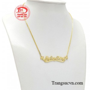 Việc sử dụng dây chuyền thiết kế theo tên không chỉ là một cách để thể hiện sự cá nhân hóa và tôn vinh bản thân