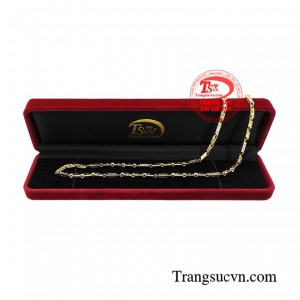 Hãy thể hiện gu thời trang đẳng cấp, vẻ đẹp mạnh mẽ của quý ông. 