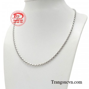 Khẳng định phong cách thời trang và làm bật lên vẻ đẹp nam tính, chuẩn chất quý ông. 