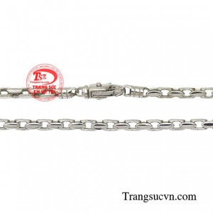 Sản phẩm thể hiện sự uy quyền và đẳng cấp của người đeo.