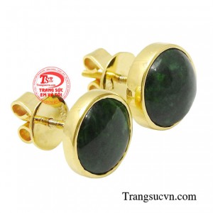 Trong các triều đại phương Đông, trang sức được chế tác từ ngọc cẩm thạch được coi là cao quý