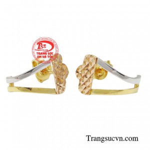 Hoa tai thời trang ấn tượng là cơ hội làm mới phong cách  trong tầm tay của bạn.