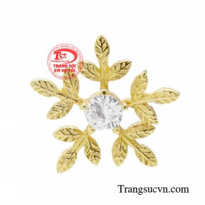 Mặt dây bông tuyết tinh xảo lấy cảm hứng từ vẻ đẹp lấp lánh