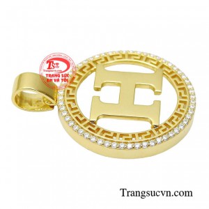 Hãy nhớ rằng chiếc mặt dây không chỉ đơn thuần là để giúp bạn thu hút 