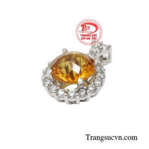 Nếu bạn đang tìm kiếm một sản phẩm trang sức đẳng cấp, tinh tế và độc đáo để tôn lên vẻ đẹp của mình