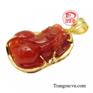 Trang sức từ tỳ hưu và mã não đều là những biểu tượng quen thuộc trong văn hóa Á Đông.