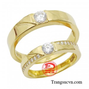 Đôi nhẫn cưới được chế tác tinh xảo sẽ là lựa chọn hoàn hảo cho các cặp đôi trong ngày lễ trọng đại này.