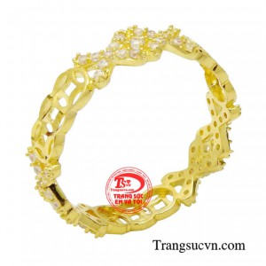 Nhẫn kim tiền tài lộc phú quý chiêu tài, đắc lộc giàu sang, phúc đầy nhà bình an viên mãn. 