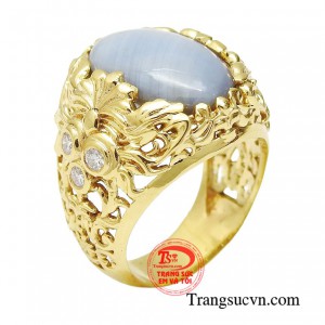 Nhẫn nam sapphire sao quyền lực sử dụng trên nền chất liệu vàng 14k