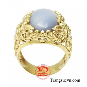 Sản phẩm tạo nên thiết kế nhẫn nam ấn tượng, mang đến năng lượng tích cực giúp quý ông khẳng định sự uy quyền.