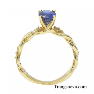 Chiếc nhẫn sapphire không chỉ là một món trang sức đẹp mắt, mà còn mang lại nhiều giá trị ý nghĩa và lợi ích cho người đeo.
