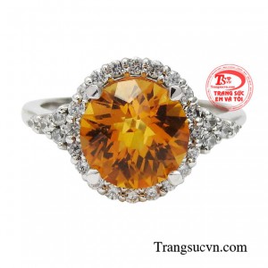 Ngoài ra, thạch anh vàng còn được coi là vật hộ mệnh đặc biệt cho những người mệnh kim và mệnh thổ.