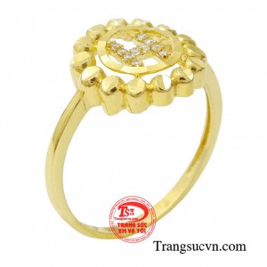 Nhẫn vàng tây quý cô phong cách tự tin thể hiện phong thái sang trọng và vẻ đẹp kiêu sa.