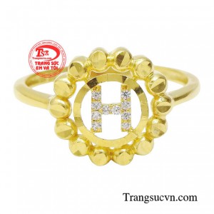 Thiết kế như cơn gió mang theo sự tươi mới, bật lên cá tính bên trong mỗi người.