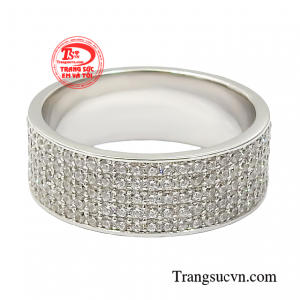 Chiếc nhẫn truyền tải thông điệp và giá trị của người sử dụng. 