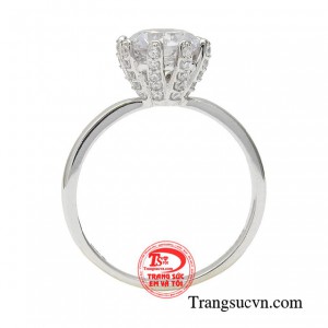 Sản phẩm có thiết kế thanh lịch giúp bạn tạo được những nét riêng biệt.