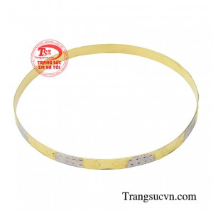 Vòng tay cá tính với vô vàn cách biến tấu khác nhau phái nữ đã có thể thỏa sức thể hiện cá tính riêng biệt của mình. 