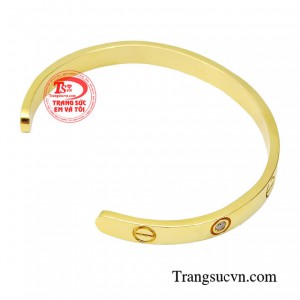 Món trang sức sẽ là người bạn đồng hành cùng phái nữ trên hành trình khẳng định giá trị và nâng cao vị thế bản thân. 