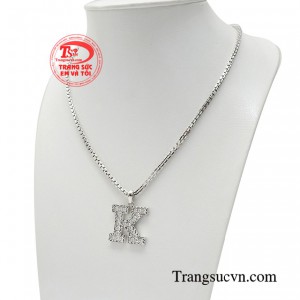 Không những vậy, mà còn giúp quý ông tự tin hơn trước người đối diện, gặt hái thành công trong những cuộc giao thương quan trọng. 