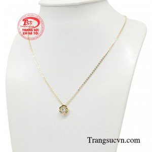 Các quý cô dễ dàng tạo ra những bản phối trẻ trung, mang hơi thở thời đại. 