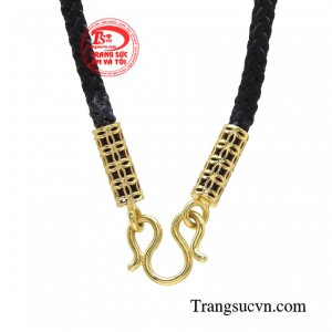 Ngoài ra họa tiết kim tiền giúp chủ nhân thu hút tài lộc, công việc được thận lợi, đường công danh cũng được sáng lạng hơn. 