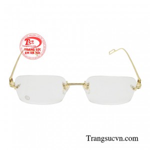 Gọng kính vàng đẳng cấp được xem là một biểu tượng của sự sang trọng