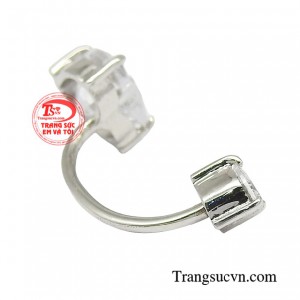 Bạn có thể dành tặng món trang sức này để tạo ra một món quà độc đáo và cá nhân hóa cho những người mà bạn yêu quý.