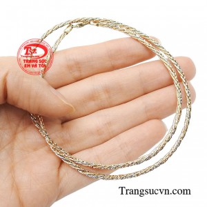 Hãy để niềm vui tích cực của bạn được lan tỏa tới mọi người xung quanh.