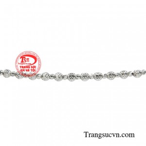 Với công nghệ chế tác tinh xảo từ Italy, thiết kế ấn tượng, mang đến món trang sức dẫn đầu xu hướng.