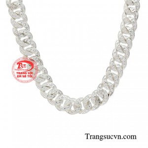 Điều này giúp tăng cường sự tự tin cho phái mạnh, cũng như mang lại sự tôn trọng từ người xung quanh.