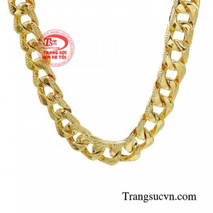 Phái mạnh nên nhớ lựa chọn trang sức khôn khéo sẽ giúp cho tạo hình thêm phần tự tin phóng khoáng.