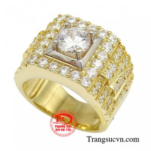 Chiếc nhẫn mang phong cách trẻ trung, mạnh mẽ và thời thượng, dễ dàng kết hợp với nhiều loại trang phục khác nhau để tạo nên sức hút phái mạnh.