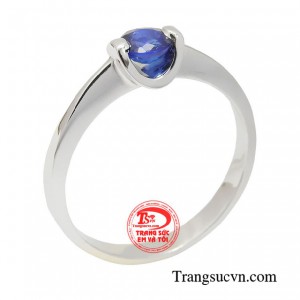 Nhẫn nữ saphir thời thượng là một trong những loại trang sức sang trọng được chị em phụ nữ yêu thích nhất hiện nay.