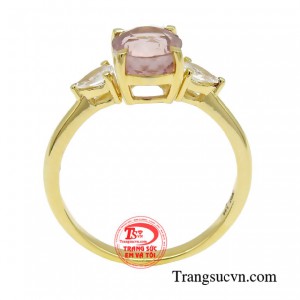 Tinh tế và thanh lịch chính là những tiêu chuẩn hàng đầu trong chế tác