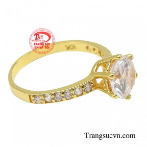 Đó cũng là lý do mà 80% phái mạnh đều chọn món trang sức này làm quà nhân dịp đặc biệt cho người phụ nữ của mình.