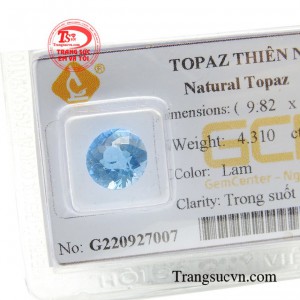 Trong phong thủy đá Topaz giúp người sở hữu gặp nhiều may mắn, điềm lành tài vận thăng hoa.