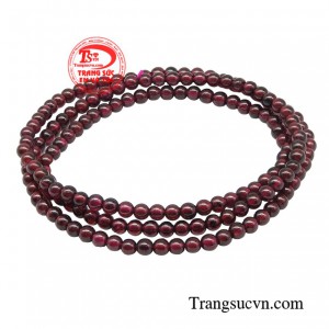 Người đeo sẽ được khơi dậy lòng can đảm để luôn cảm thấy tự tin và mạnh mẽ khi phải đương đầu với các thử thách trong cuộc sống. 