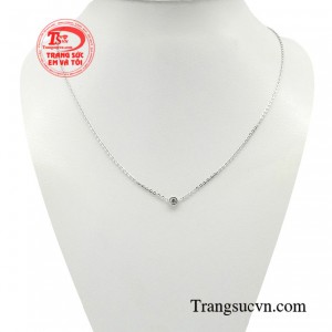 Dây chuyền duyên dáng thời thượng được thiết kế theo phong cách nhẹ nhàng, đằm thắm
