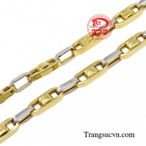 Bởi vậy mà khi nhìn vào món trang sức, người ta có thể đoán được tính cách, gu thẩm mỹ tinh tế của một đấng mày râu. 