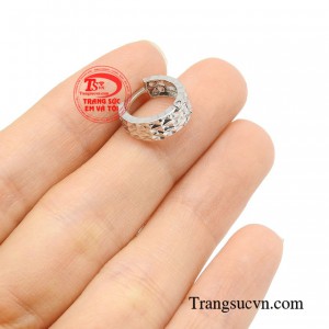 Ngoài ra bạn có thể dành tặng món quà ý nghĩa này đến người thân và bạn bè.