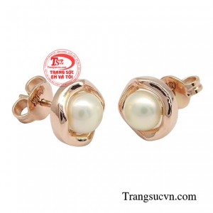 Từ sang trọng, hiện đại đến thanh nhã, tinh tế, giúp phái đẹp thêm tỏa sáng trong nhiều hoàn cảnh. 