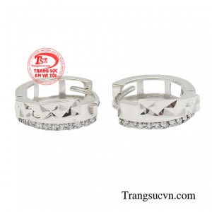 Nhẹ nhàng, thanh thoát trong mọi khoảnh khắc.