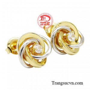 Các chi tiết thiết kế nhỏ xinh, tinh xảo đem đến cho phái đẹp nơi công sở thêm phần khí chất và sành điệu. 