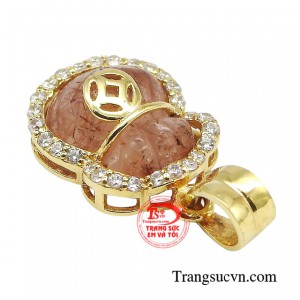 Những người thuộc hai cung mệnh này, khi đeo mặt dây túi tiền thạch anh tóc đỏ sẽ phát huy được hết công năng giá trị của đá.