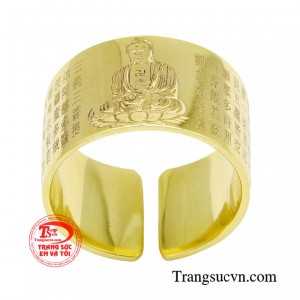 Bài kinh Bát Nhã được khắc chi tiết tỉ mỉ trên nhẫn, là bài kinh ngắn nhất chỉ có khoảng 260 chữ. 