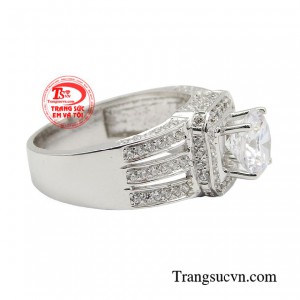 Khi kết hợp với trang phục, cùng các loại trang sức sẽ giúp bạn tỏa sáng hơn