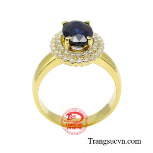 Mọi chi tiết cầu kỳ và tinh xảo tưởng như tuyệt đối ấy luôn khiến người ta phải ao ước, thèm muốn.