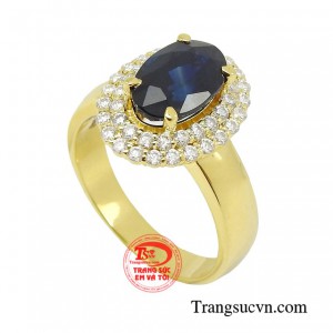 Hơn thế nữa saphir là loại đá đại diện cho quyền lực, là lãnh địa của sự xa xỉ, quyền quý và cao sang.